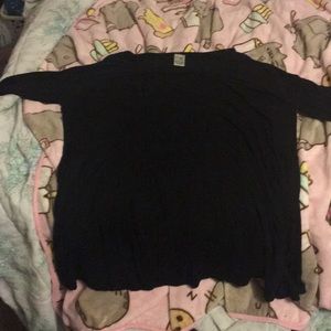 Terra & Sky cold shoulder tunic